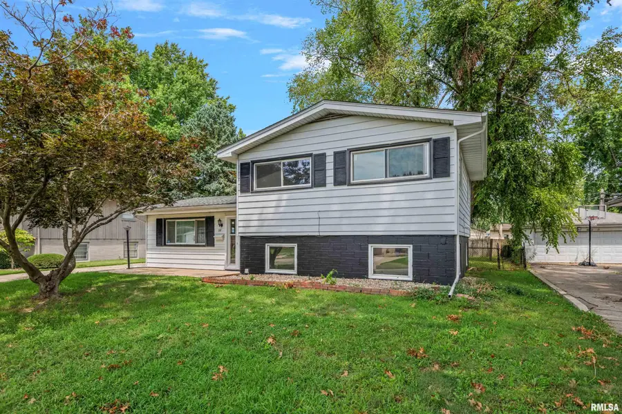 28 Bel Aire Drive, Springfield, IL 62703 - #2