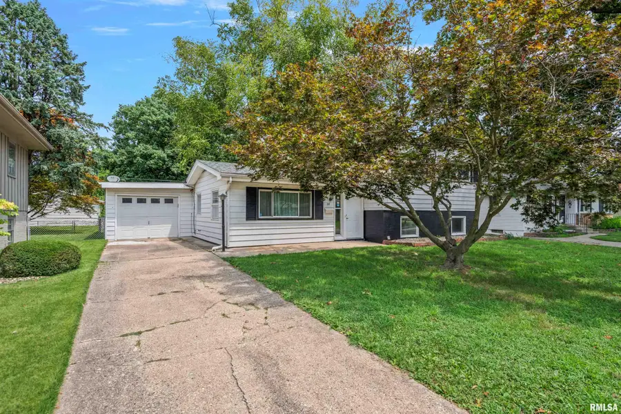 28 Bel Aire Drive, Springfield, IL 62703 - #3