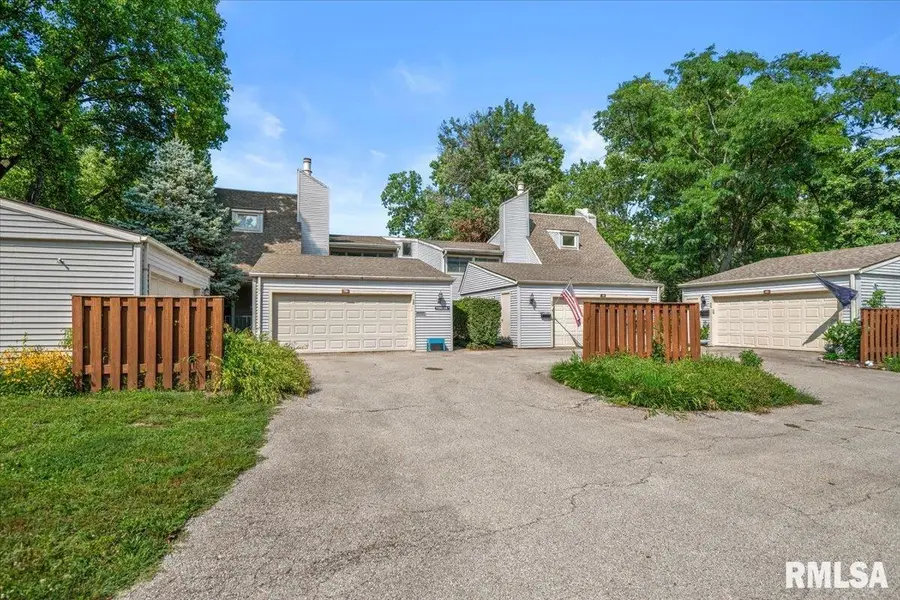 38 Country Place, Springfield, IL 62703 - #3