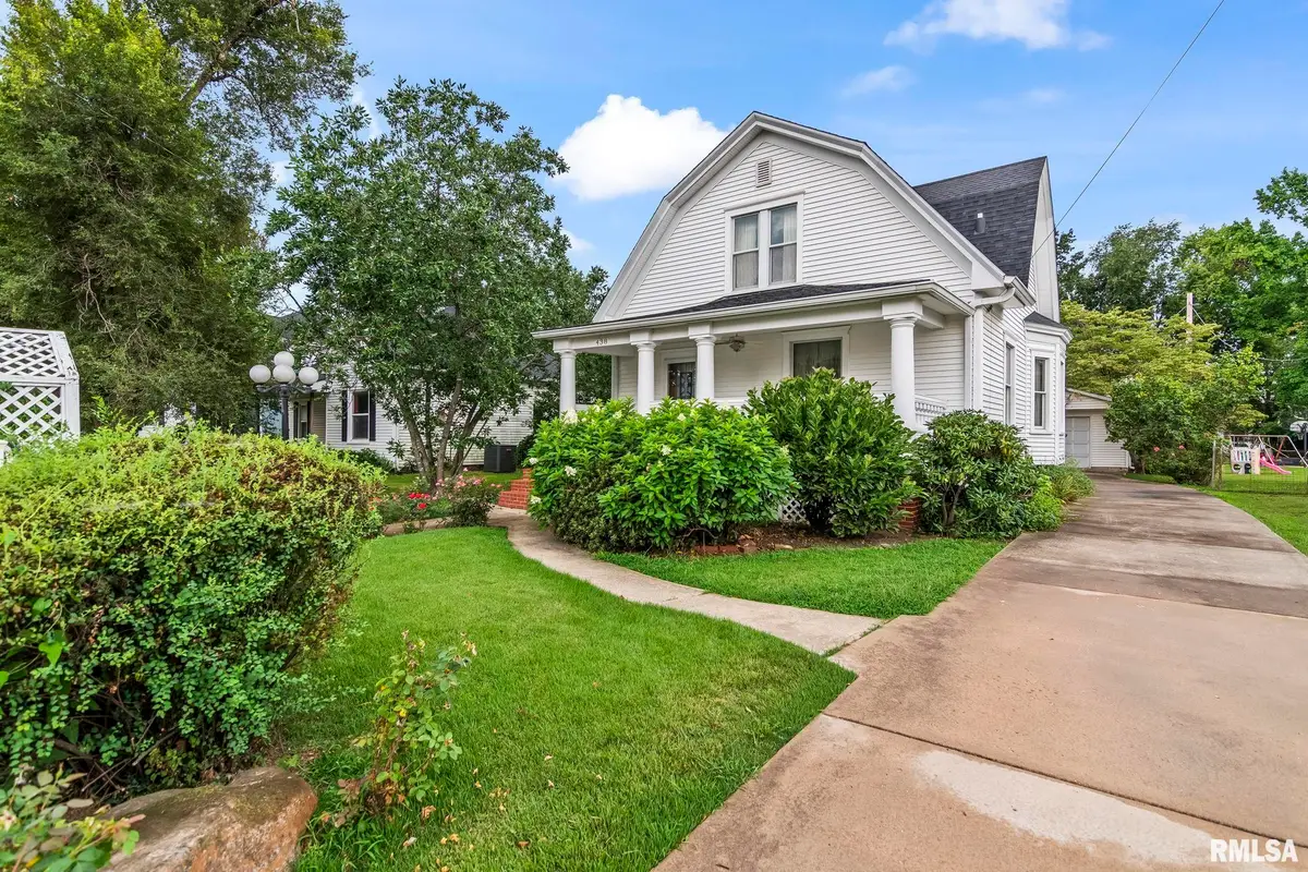438 N 7th Street, Auburn, IL 62615 - #1
