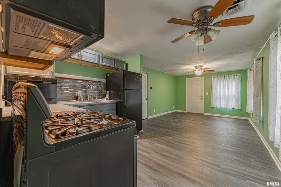 5 Melody Lane, Springfield, IL 62702 - #3