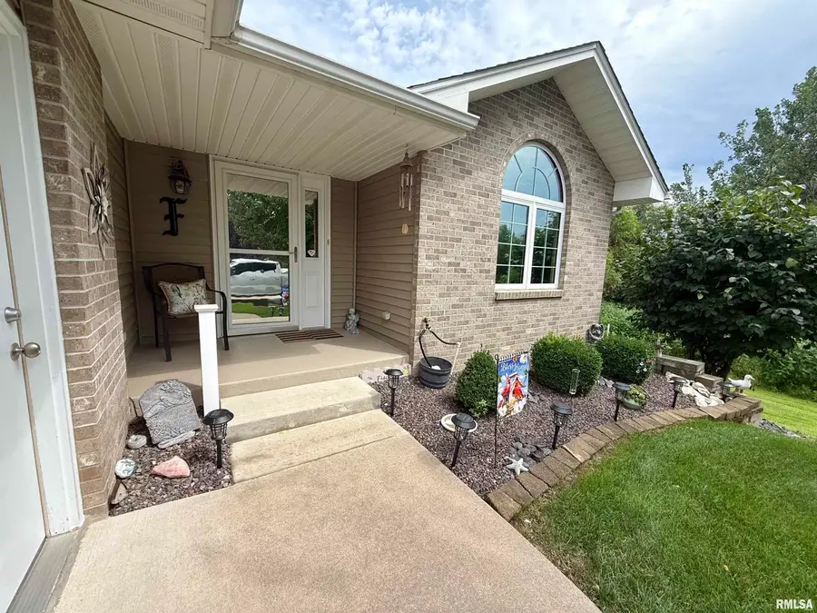 4818 Chestnut Street, Quincy, IL 62305 - #3