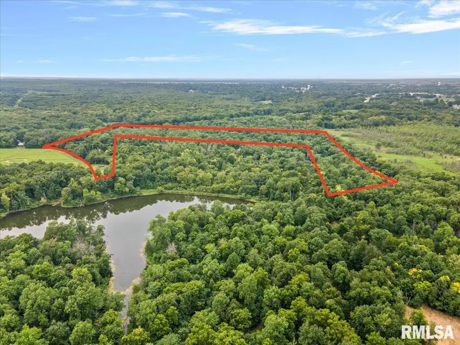 2825 E Park Street, Taylorville, IL 62568 - #3