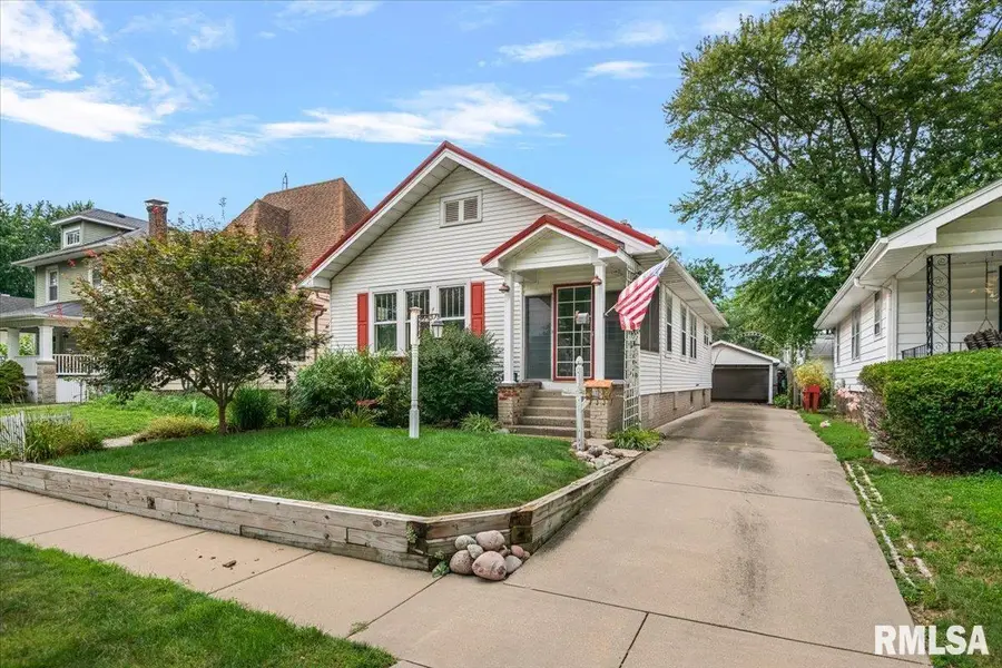 1725 Holmes Avenue, Springfield, IL 62704 - #2