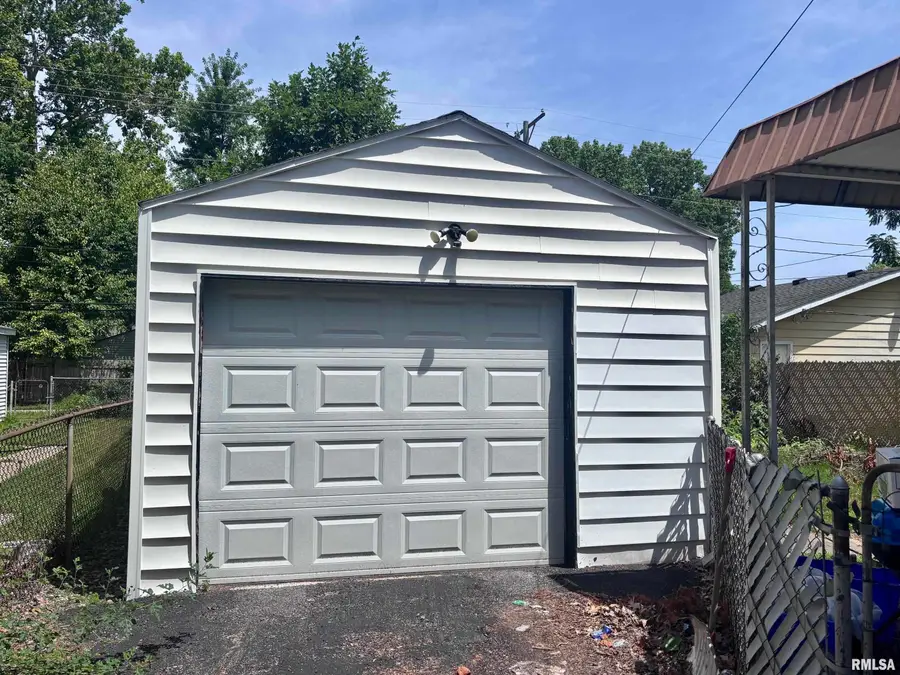 1525 Converse Avenue, Springfield, IL 62702 - #2