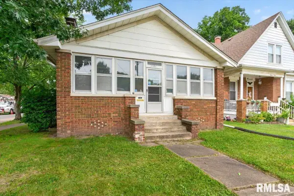 1101 N Walnut Street, Springfield, IL 62702