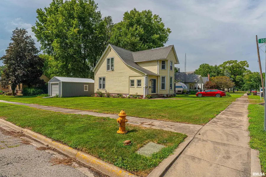 301 N Elm Street, Lincoln, IL 62656 - #2