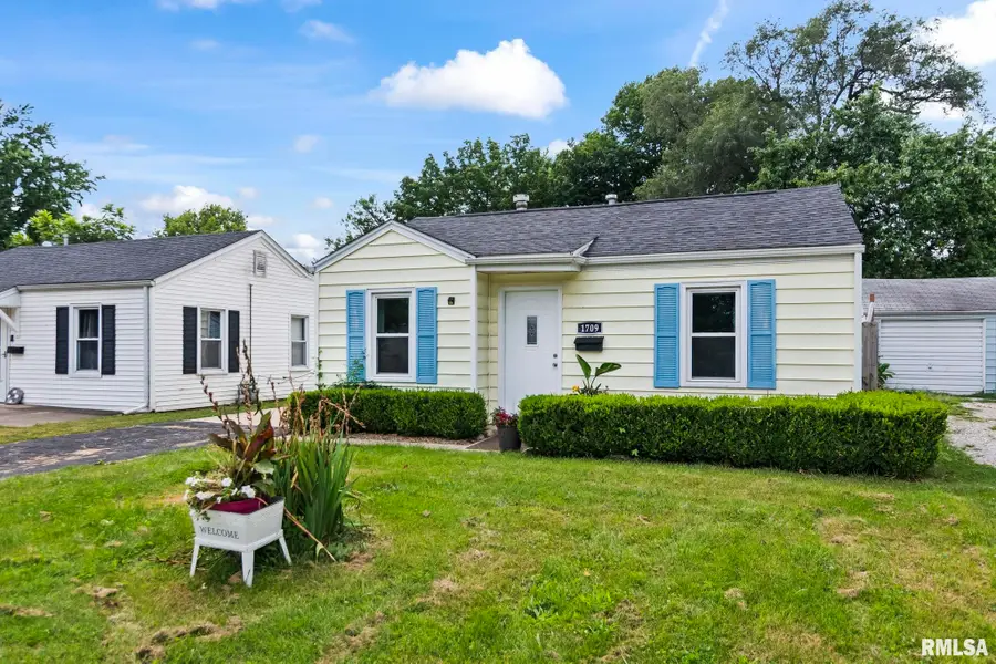 1709 N 20th Street, Springfield, IL 62702 - #2