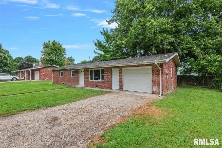 103 N Page Street, Morrisonville, IL 62546 - #3