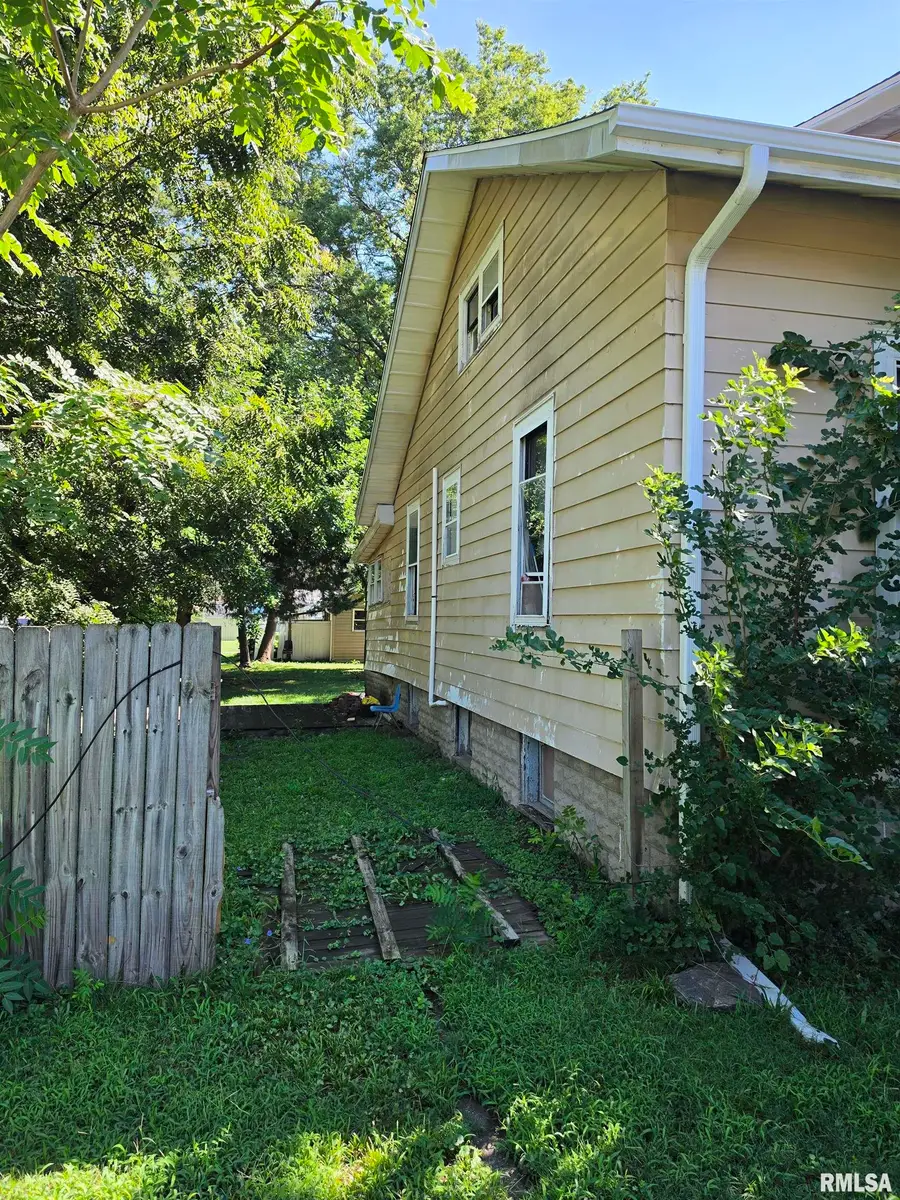 1130 Pekin Street, Lincoln, IL 62656-0000 - #2