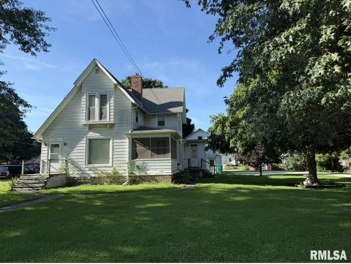135 W Broadway Street, Roseville, IL 61473 - #1