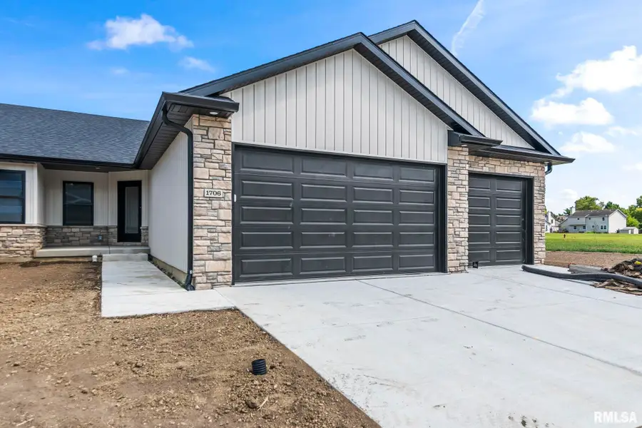 1706 Ambleside Drive, Springfield, IL 62711 - #2