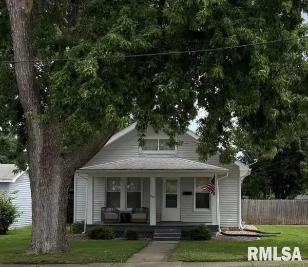 927 S 22nd Street, Quincy, IL 62301