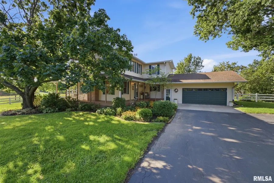 1404 12th Avenue, Viola, IL 61486 - #2