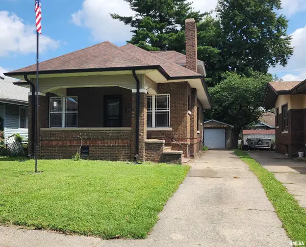 2028 S 4th Street, Springfield, IL 62703-3448