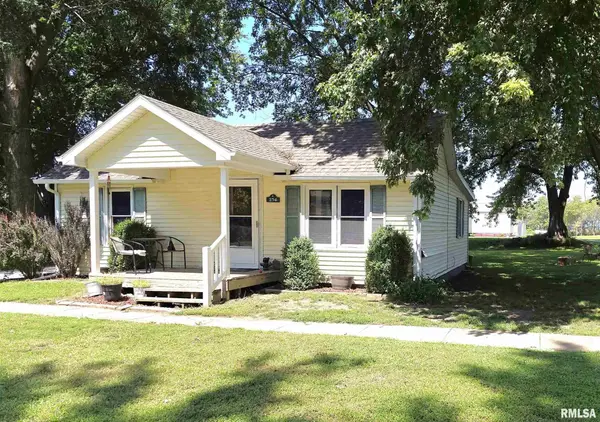 254 E Monroe, Greenview, IL 62642