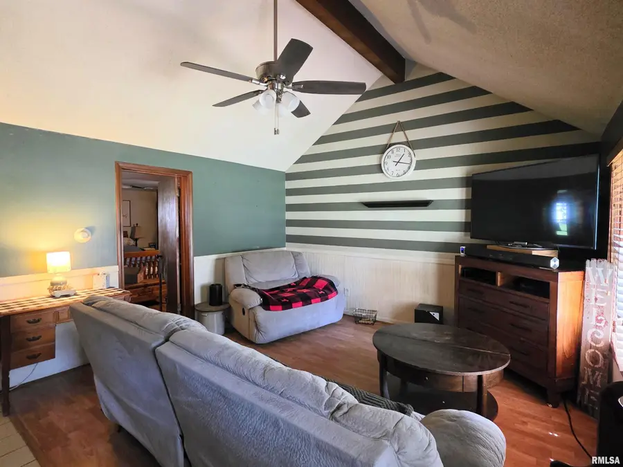 254 E Monroe, Greenview, IL 62642 - #3