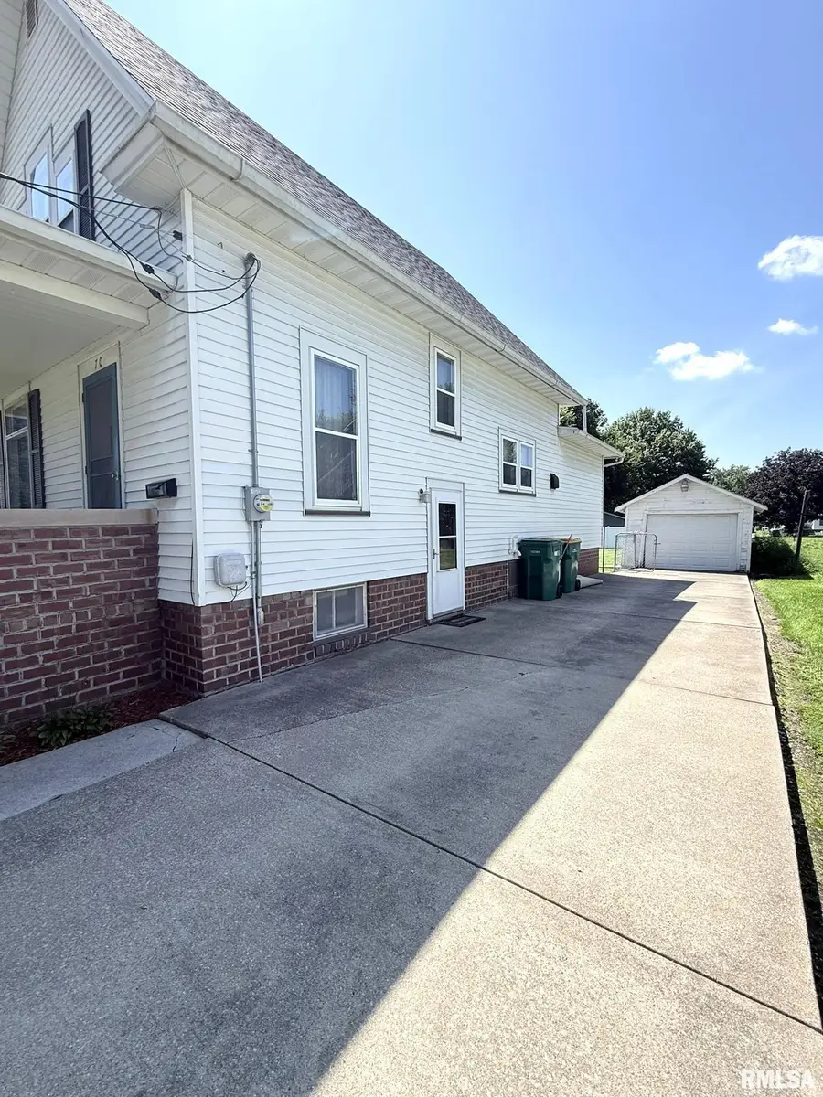 70 Lake Street, Galesburg, IL 61401 - #3