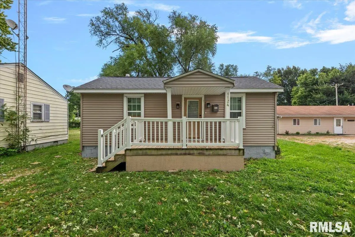 1124 N Daniel Avenue, Springfield, IL 62702 - #1