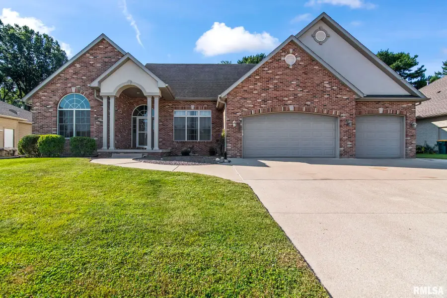 2312 W Laurel Avenue, Springfield, IL 62704 - #3