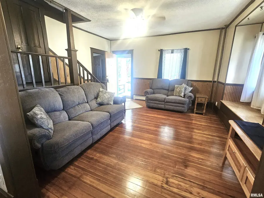 916 4th Street, Lincoln, IL 62656-5367 - #3