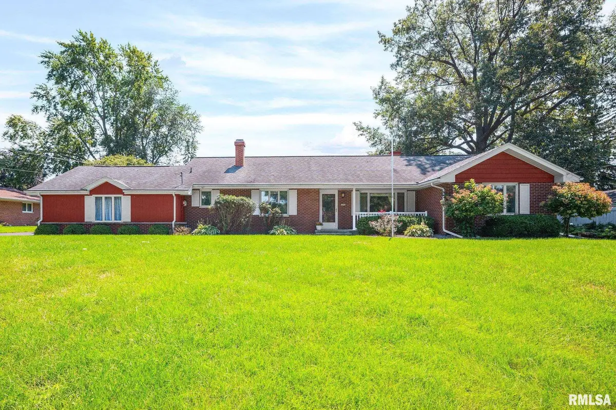 556 Knollcrest Drive, Galesburg, IL 61401 - #1
