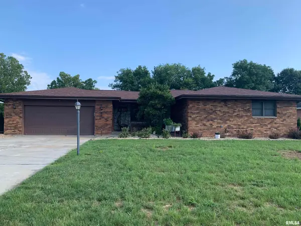 2001 S Sheridan Drive, Quincy, IL 62305