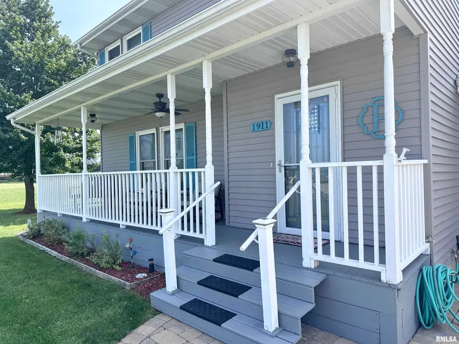 1911 Southbrooke Road, Jacksonville, IL 62650 - #2