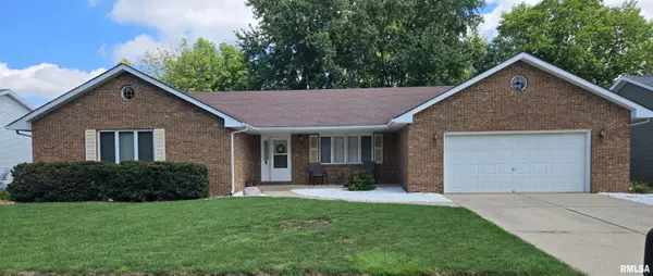 1808 Hunter Ridge Drive, Springfield, IL 62704