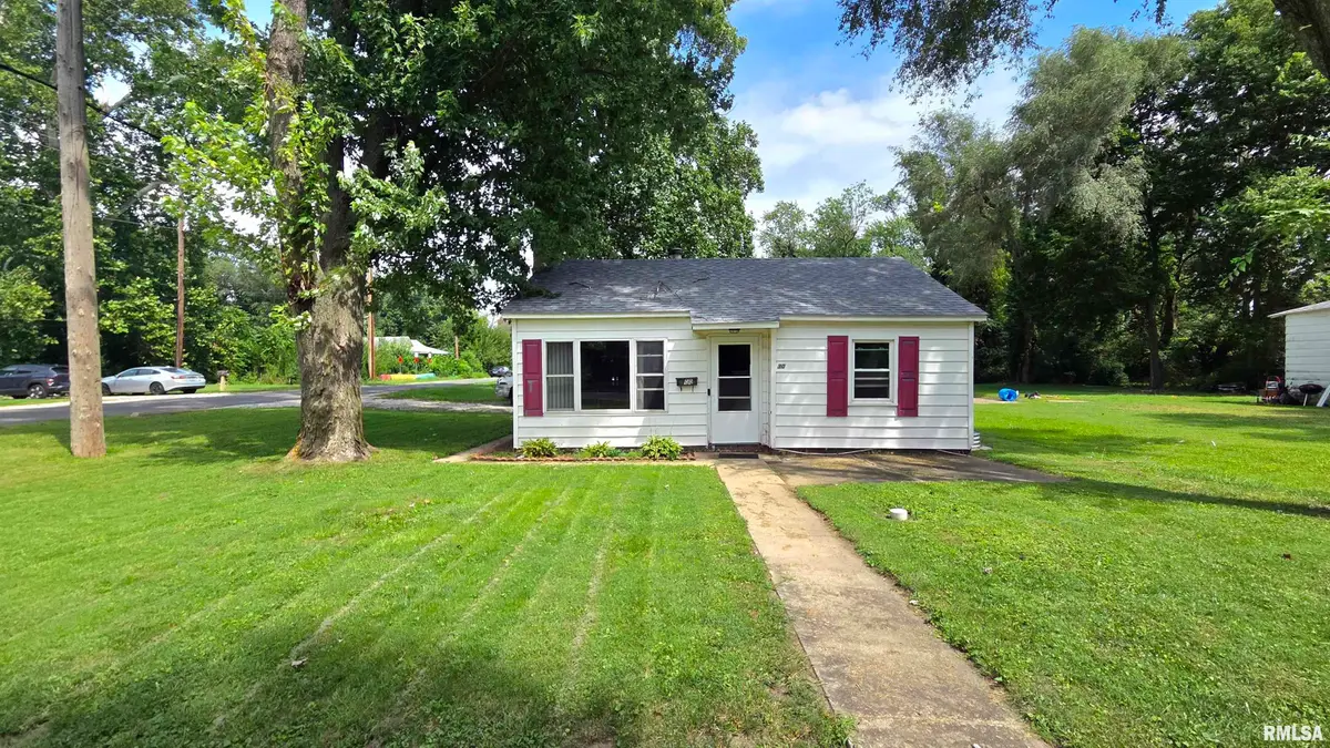 300 S Livingston Street, Springfield, IL 62703 - #1