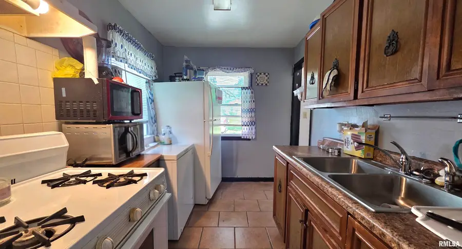 300 S Livingston Street, Springfield, IL 62703 - #3