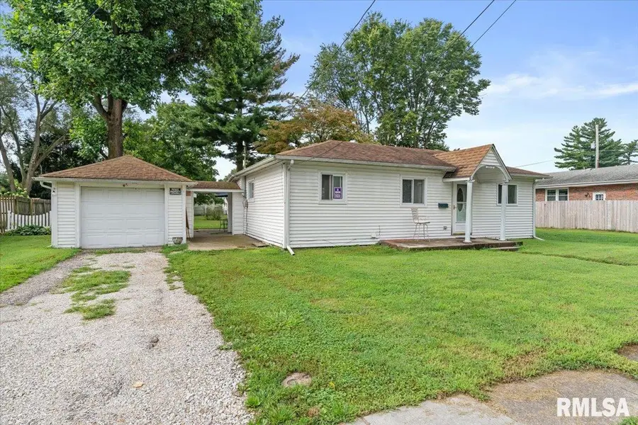 3012 E Enos Avenue, Springfield, IL 62702 - #3