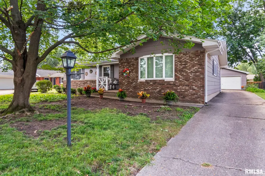 2340 Grinnell Drive, Springfield, IL 62704 - #3