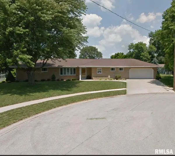 727 Samuel Court, Taylorville, IL 62568