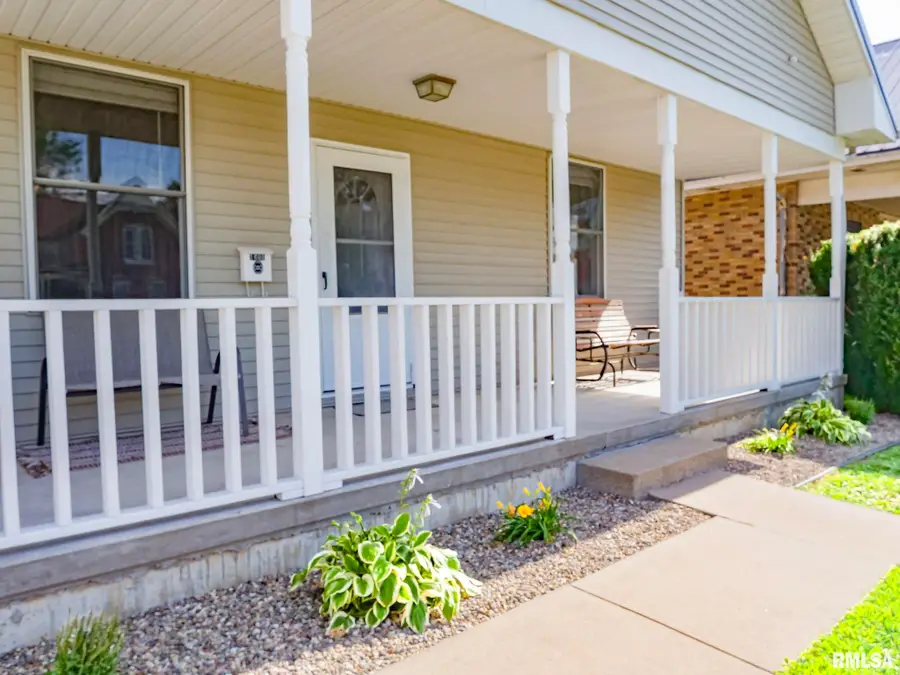 1608 College Avenue, Quincy, IL 62301 - #2