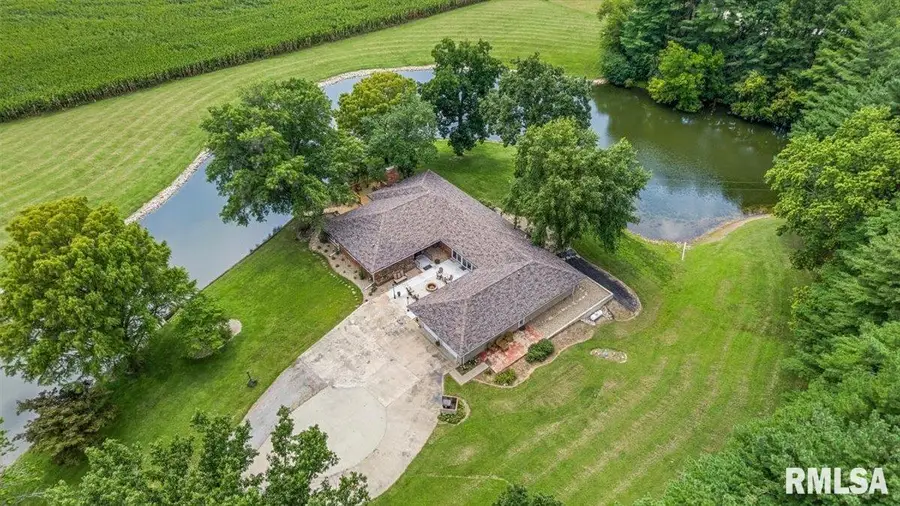 1747 Old Airport Road, Jacksonville, IL 62650 - #2