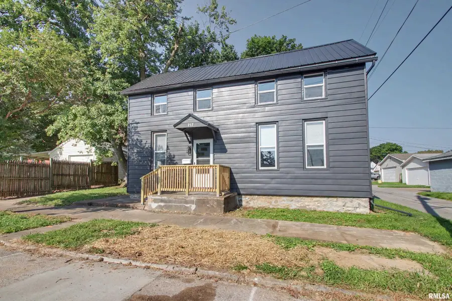 717 N 15th Street, Quincy, IL 62301 - #2