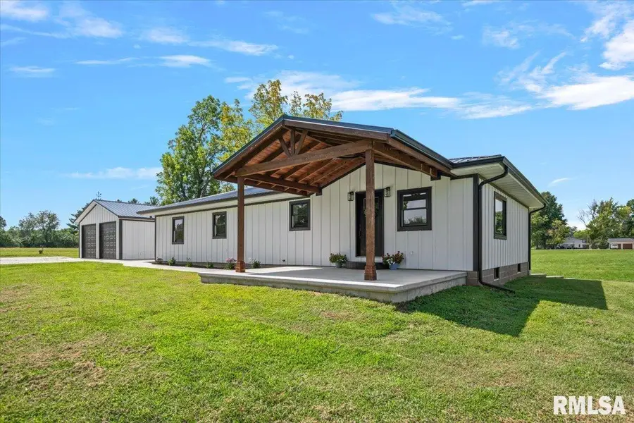 1503 N Mt Zion Road, Jacksonville, IL 62650 - #2