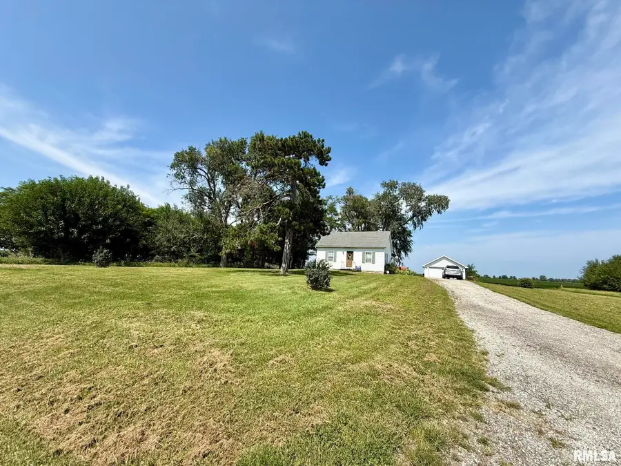 13936 Sangamon County Line Road, Pleasant Plains, IL 62677 - #2