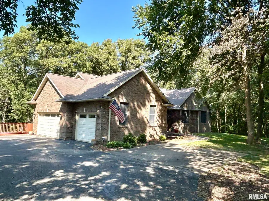 1631 Hillsdale Road, Jacksonville, IL 62650 - #2
