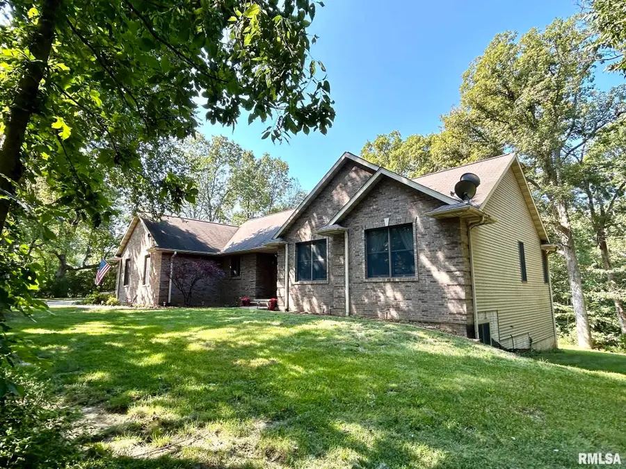 1631 Hillsdale Road, Jacksonville, IL 62650 - #3