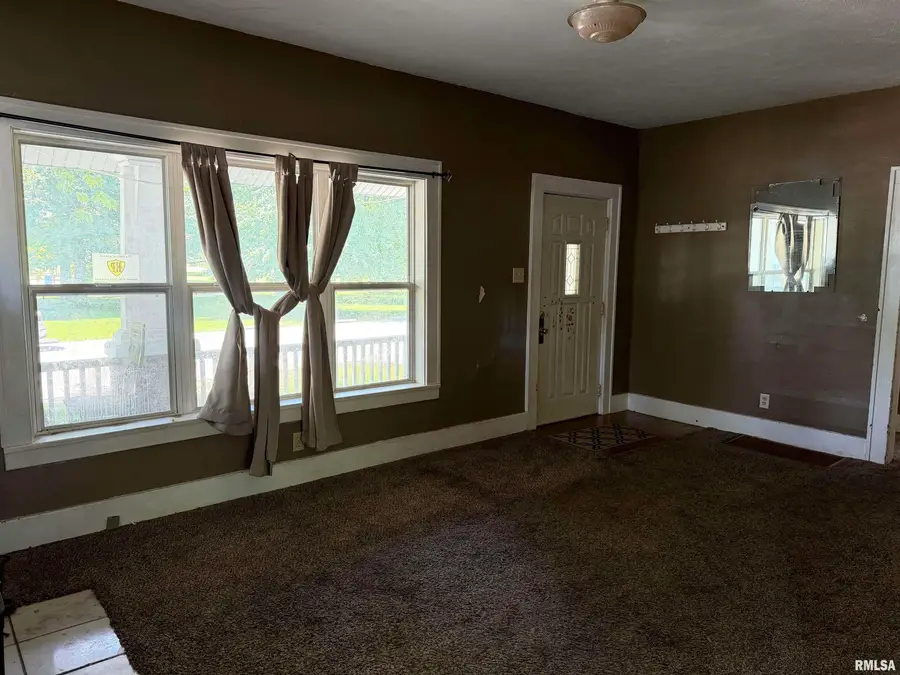 619 E Oak Street, Springfield, IL 62703 - #3