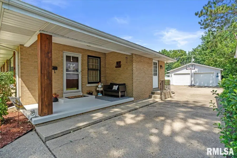 97 Circle Drive, Springfield, IL 62703-0000 - #3