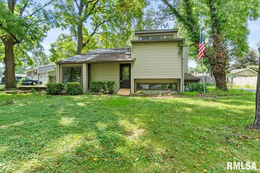 5 Mishawaka Drive, Rochester, IL 62563 - #2