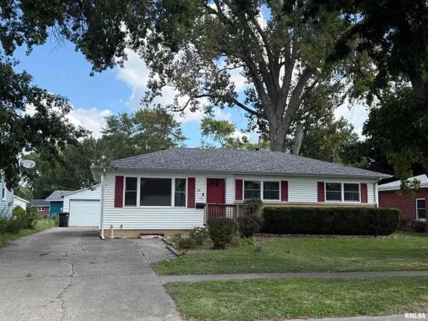 18 Radcliff Road, Springfield, IL 62703