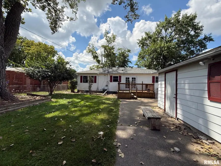 18 Radcliff Road, Springfield, IL 62703 - #2