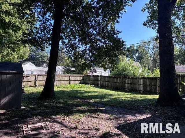 521 W North Grand Avenue, Springfield, IL 62702 - #2