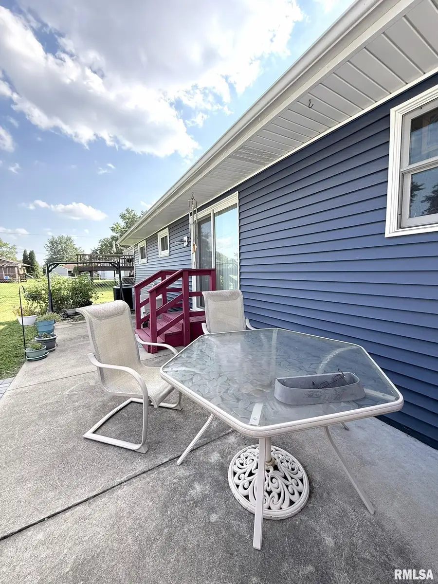 1633 N Farnham Street, Galesburg, IL 61401 - #3