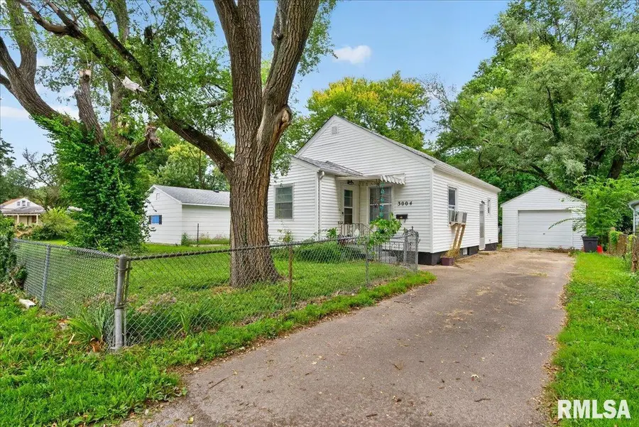 3004 S Allis Avenue, Springfield, IL 62703 - #2