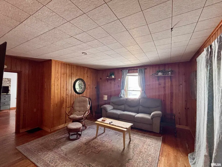 604 W Maple Avenue North, Springfield, IL 62702 - #2